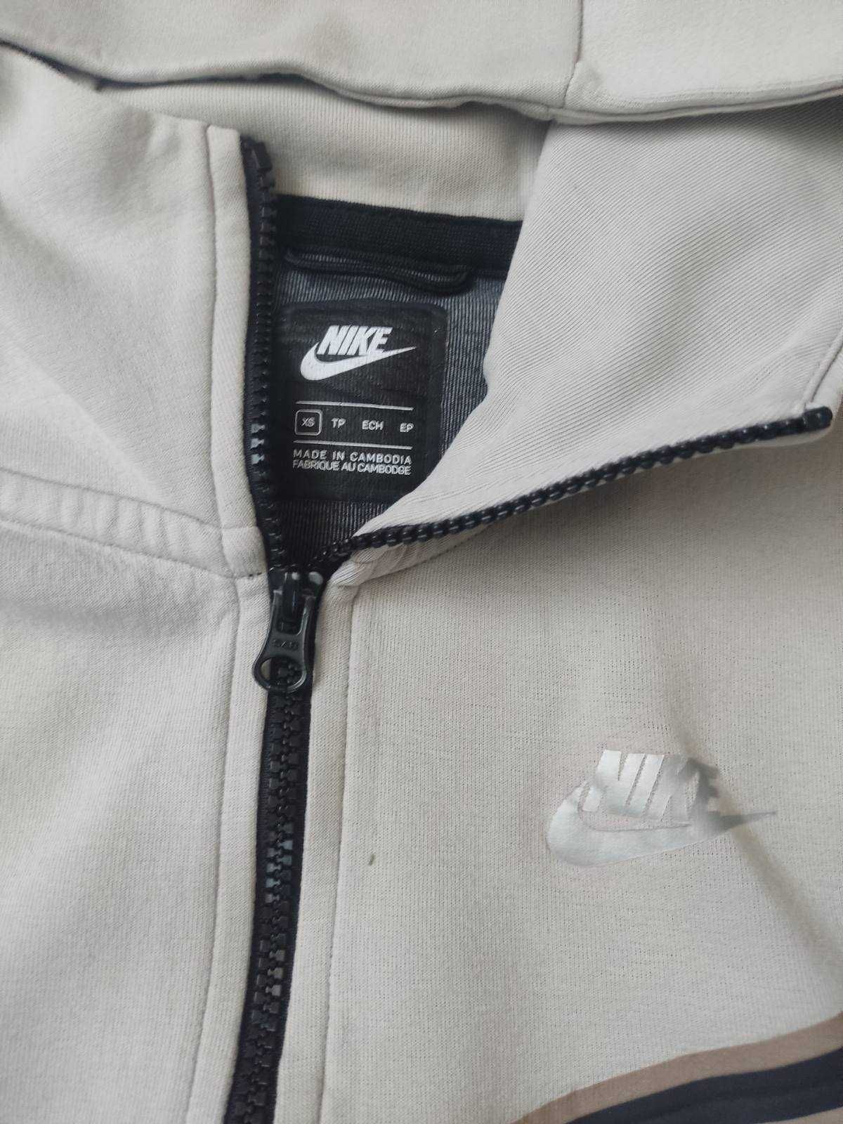 nike tech fleece original (рідка модель !)