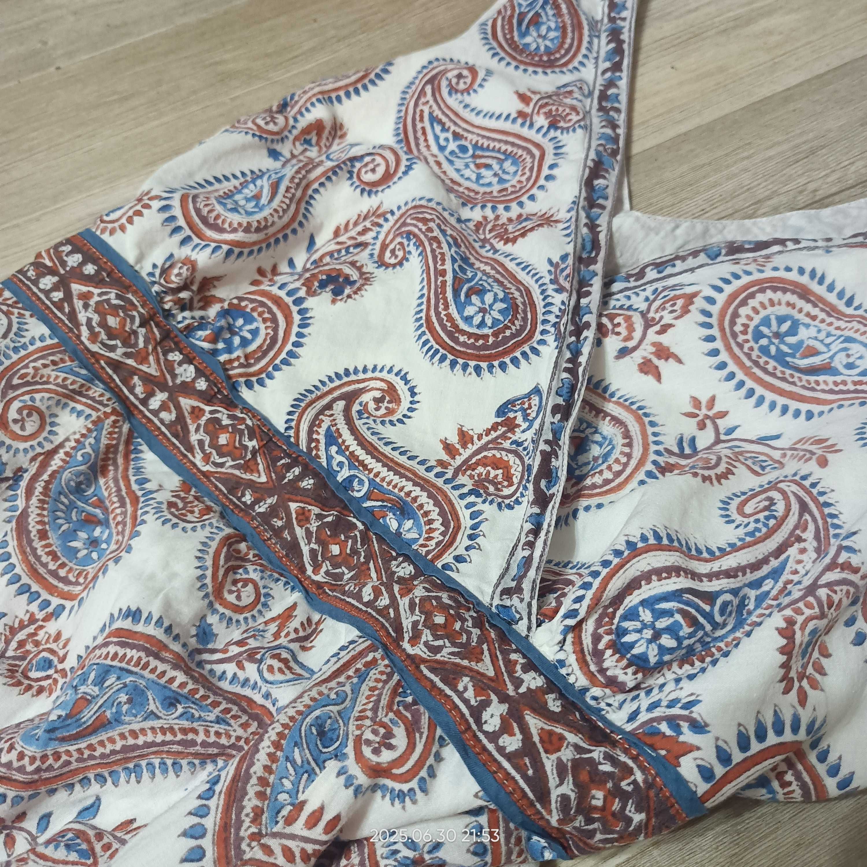 Zwiewna sukienka w stylu Boho