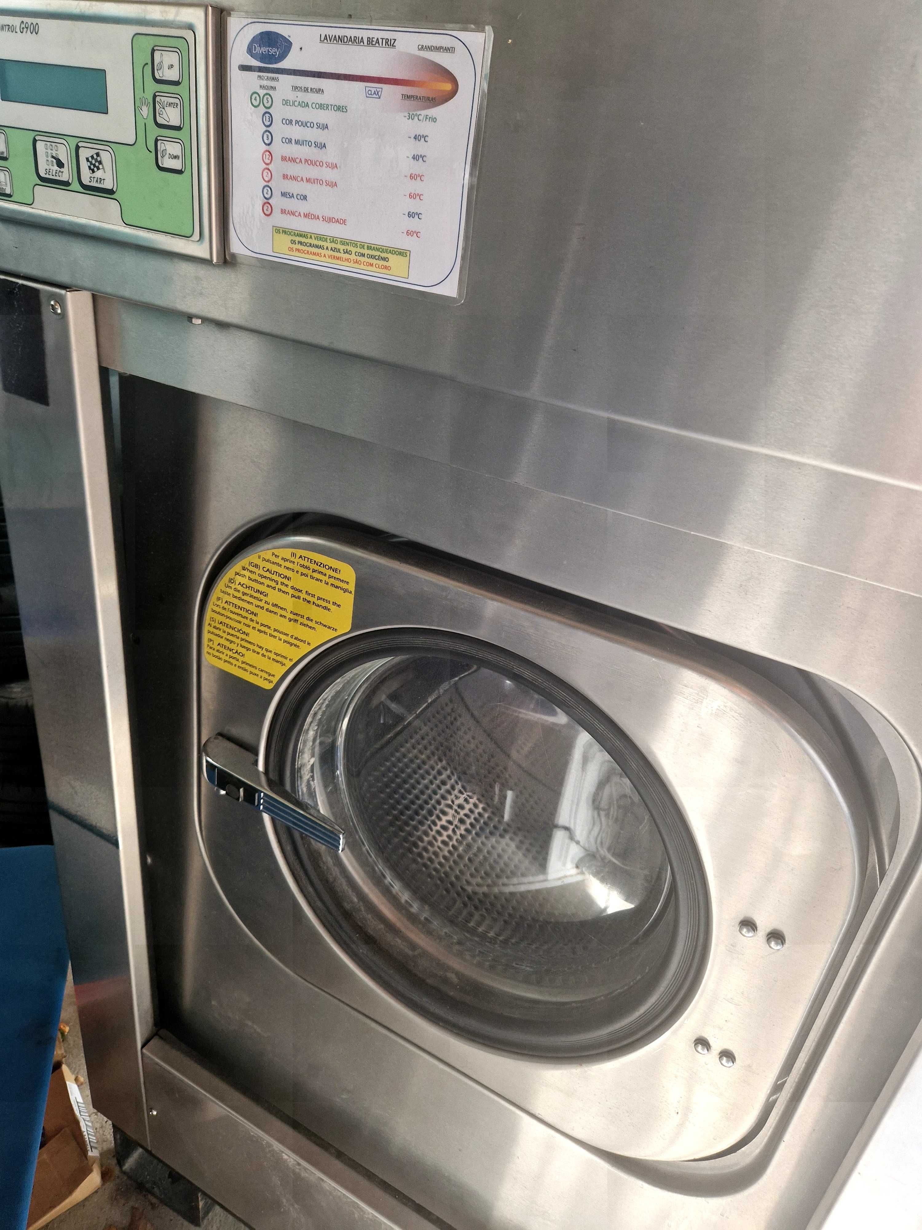 Maquina de lavar 26 kg