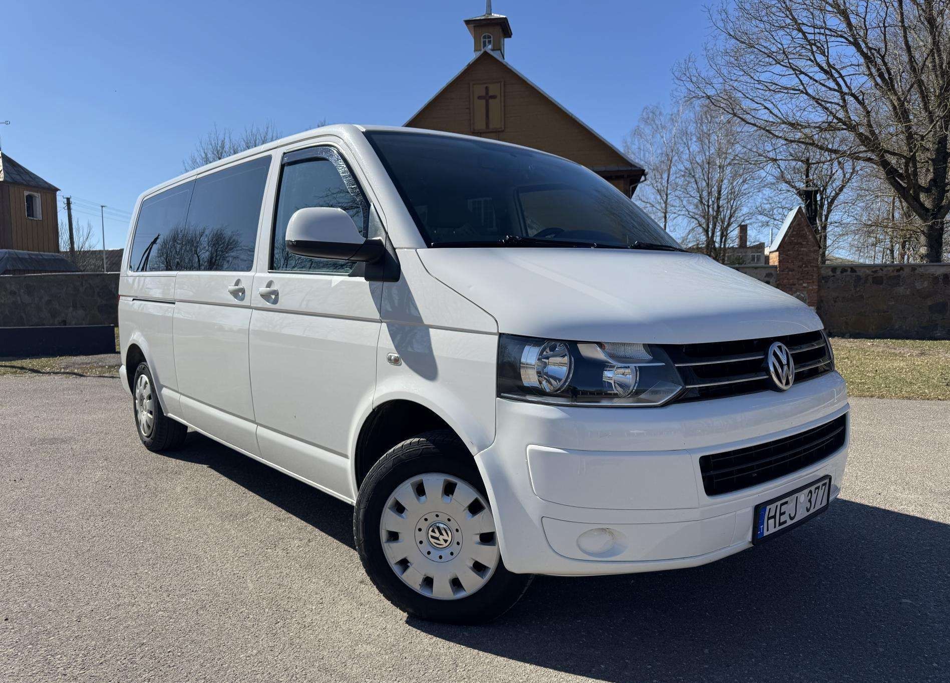 Volkswagen Caravelle 2014
2.0 l., Минивэн