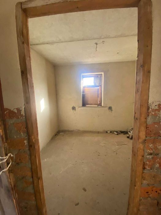 Продаж цегляного добротного будинку у Тернополі район Пронятин