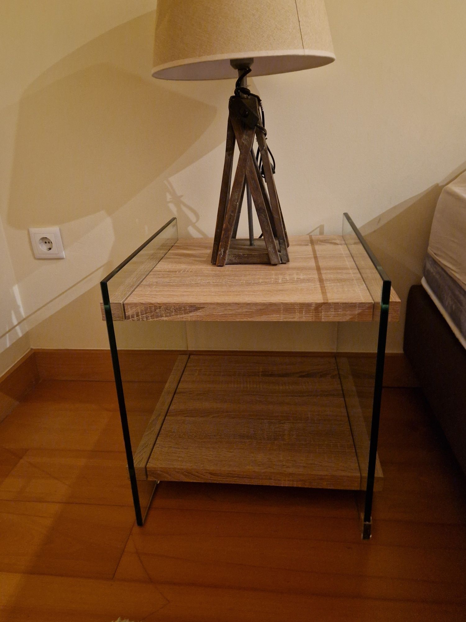 Conjunto de Móvel de TV + 2 Mesinhas de Cabeceira