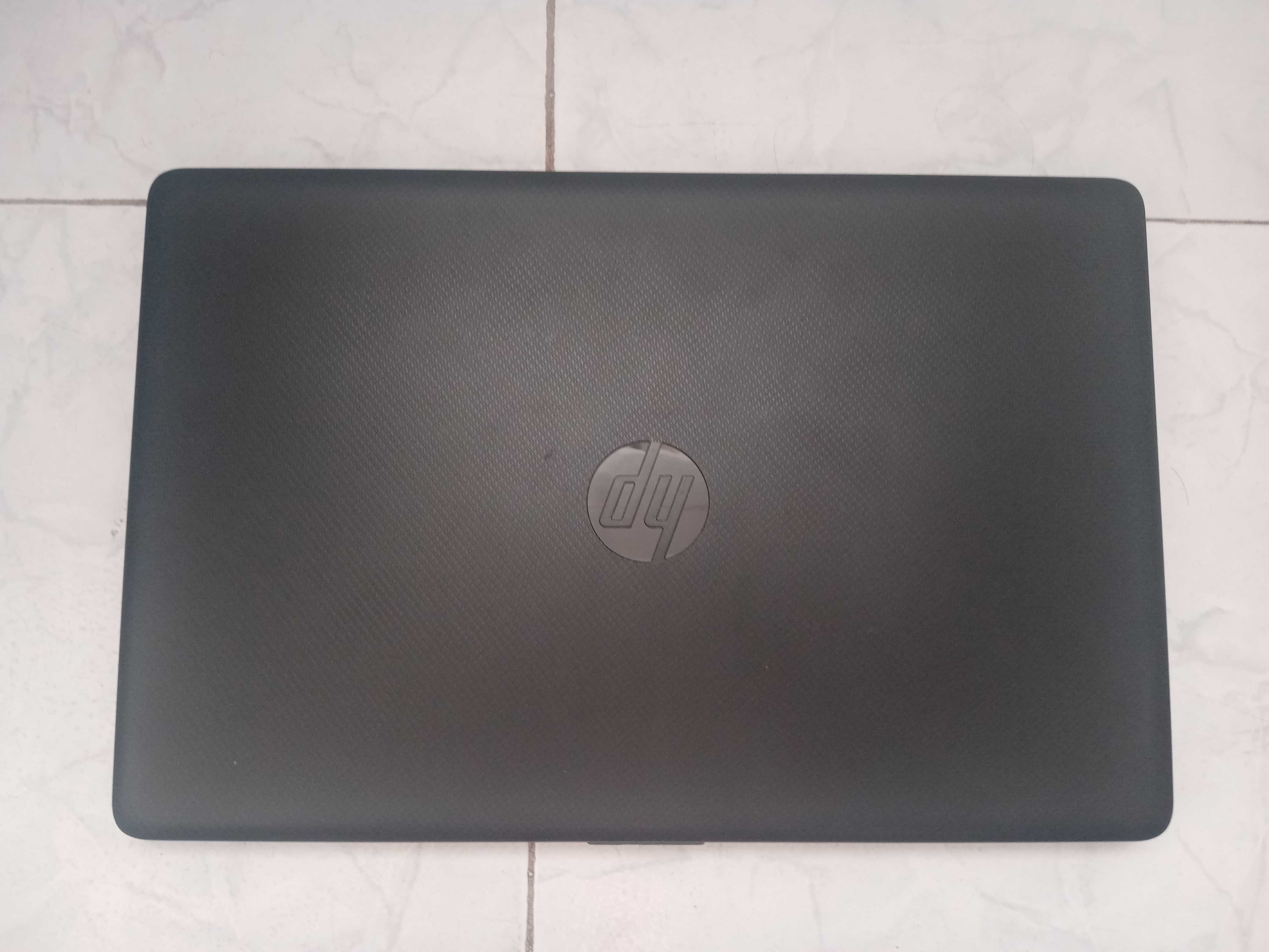Portátil HP i5 de 8 Geraçao