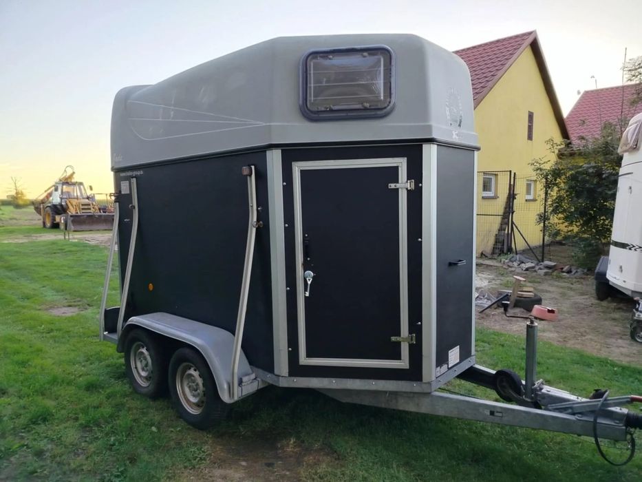 XXTrail Jade  Przyczepka do przewozu koni, Pierwszy właściciel, 2010 rok, ładny stan