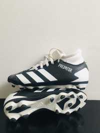 Buty piłkarskie korki Adidas Predator r.33  JAK NOWE