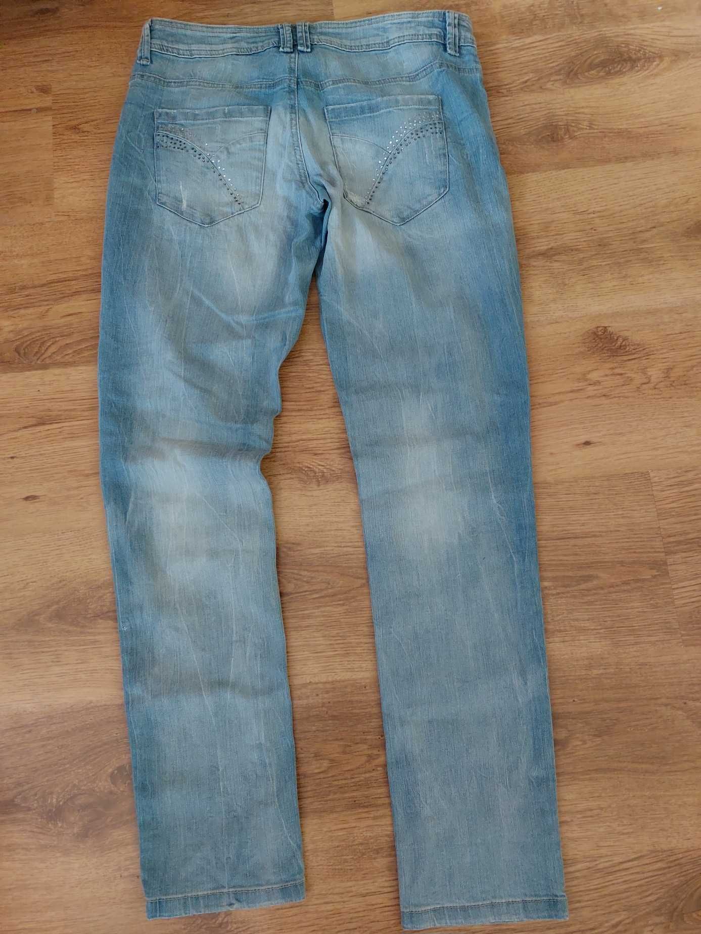 40/42 C&A i Denim-skinny i proste