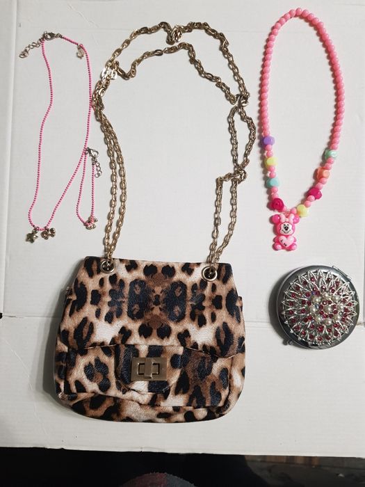 Сумочка для дівчинки+прикраси