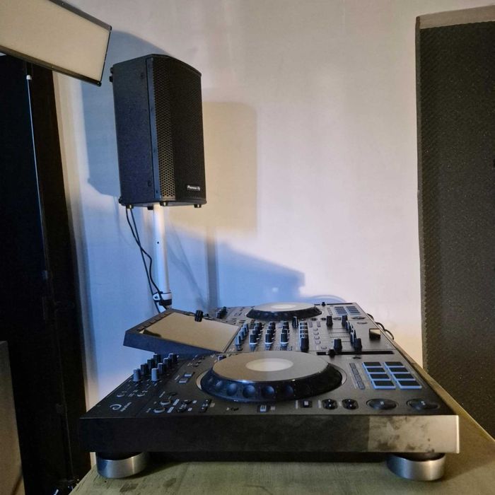 Studio DJ LFX Live Wola | Wynajem na godziny | Riderowy Sprzęt