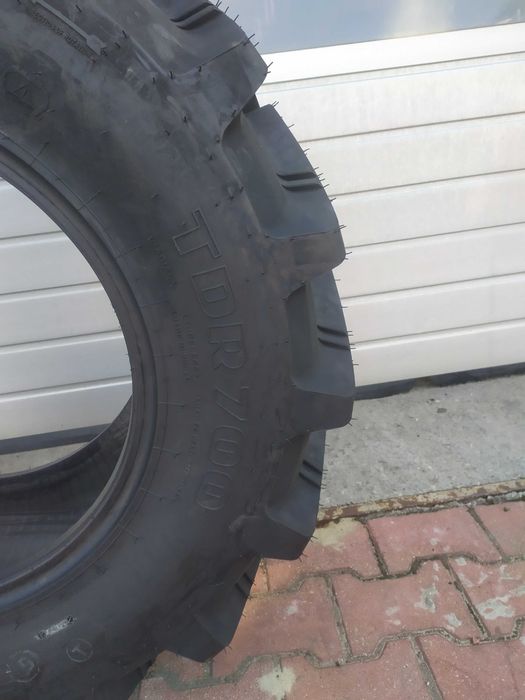 Opona 360/70R20 ASCENSO TDR700 129D R1-W