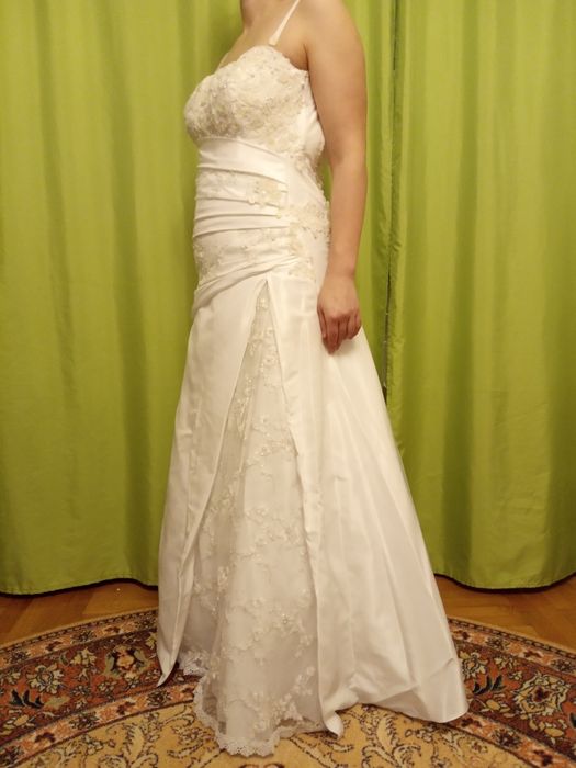 Suknia ślubna biała S