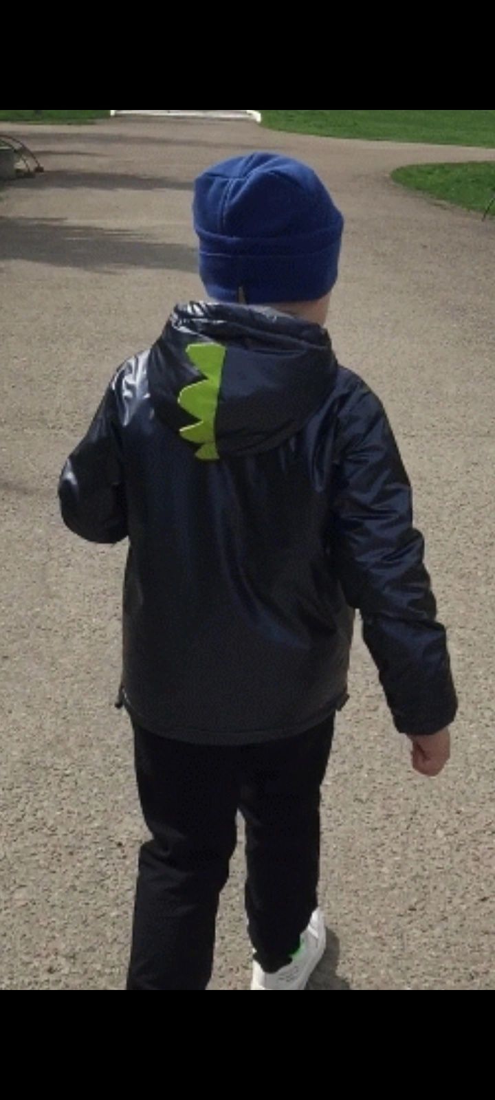 Дитяча куртка парка динозаврик
