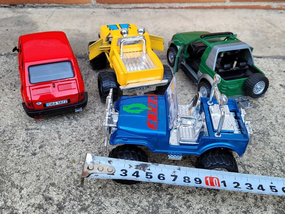 Kolekcja modeli Amerykański Pickup Jeep Wrangler  1:21 1:34