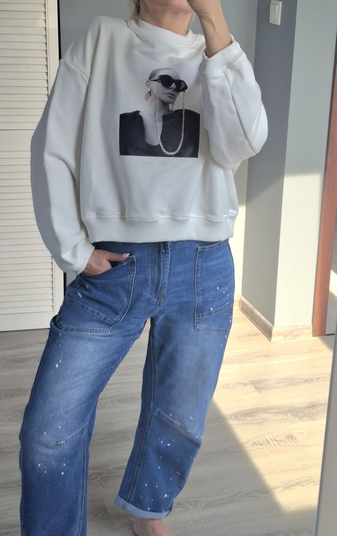 Bluza z dziewczyną nooda oversize kremowa