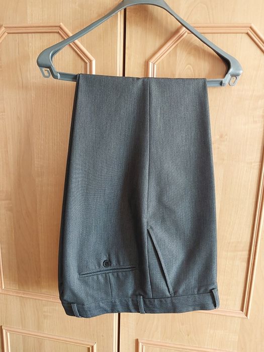 Stylowy garnitur męski  Guittard new line Wzrost 176 cm.