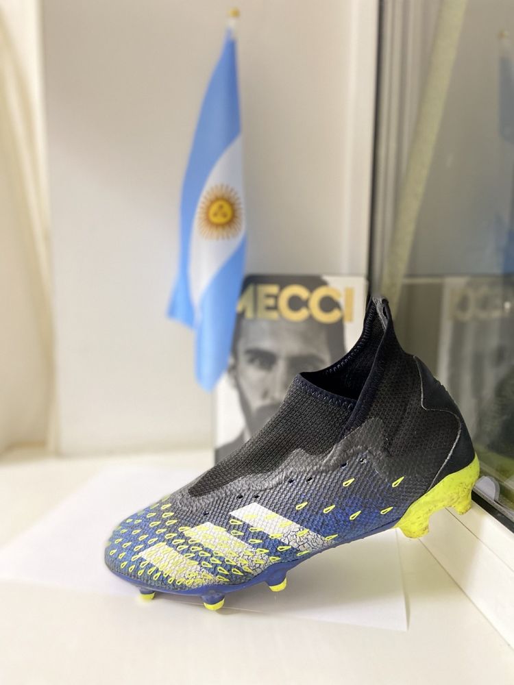 Бутси “Adidas Predator”