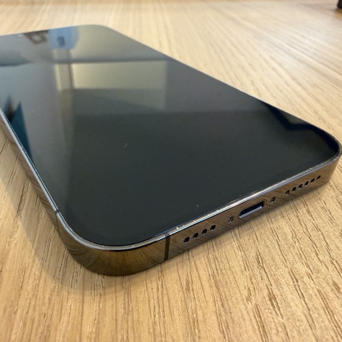 iPhone 13 Pro Max 1TB (Graphite)