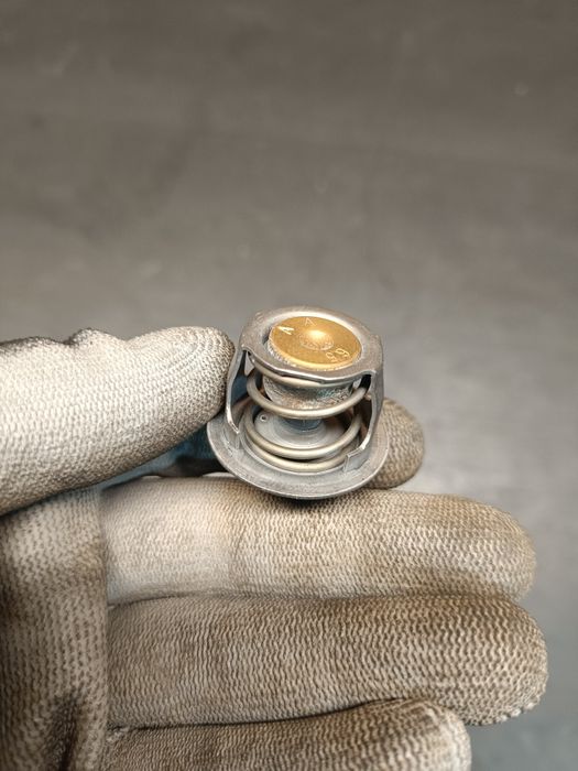 Termostat wody płynu części Yamaha 125 DT R RE X TDR TZR KTM Sachs ZX