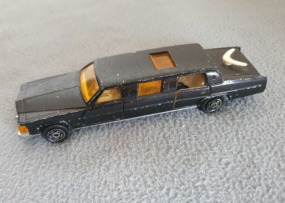 Majorette - Limousine  nº 339, escala 1/58 - France - Anos 80/90