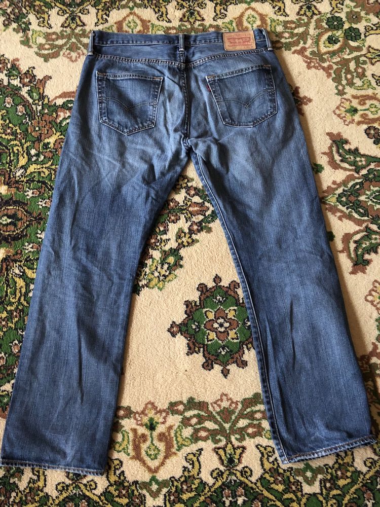 Джинсы Levi’s 501