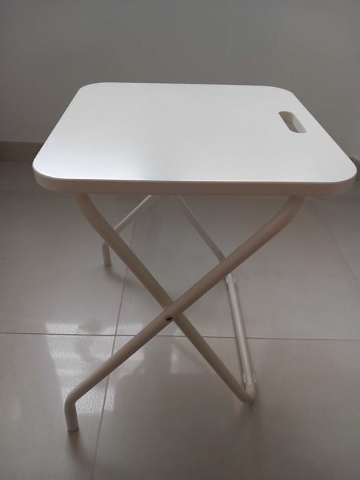 Banco dobrável branco - 38x38x47 cm