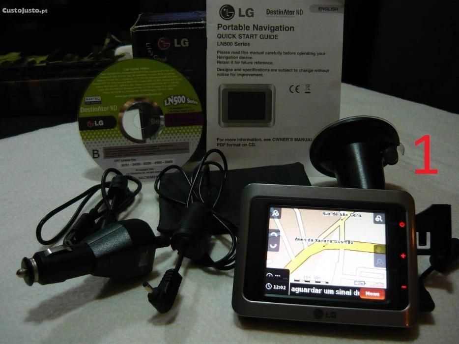 Conjunto de 2 Navegadores GPS - LG LN500