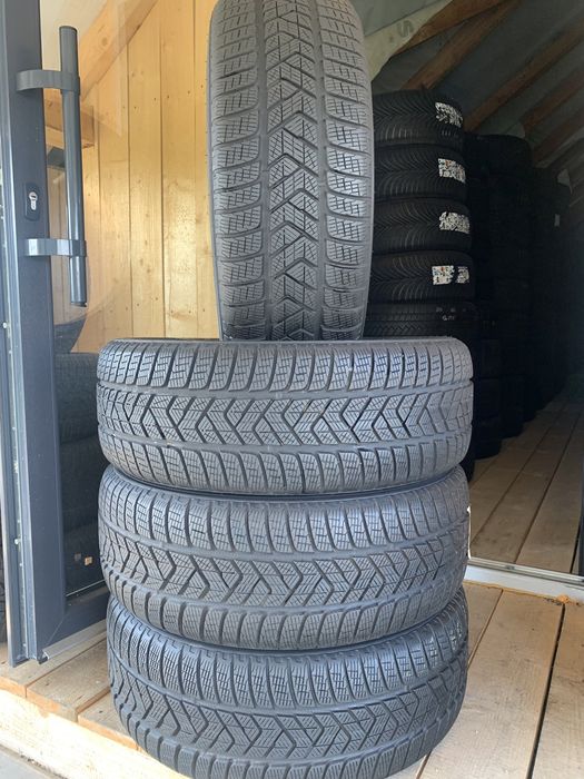 235/60/18 107Н Pirelli SCORPION WINTER