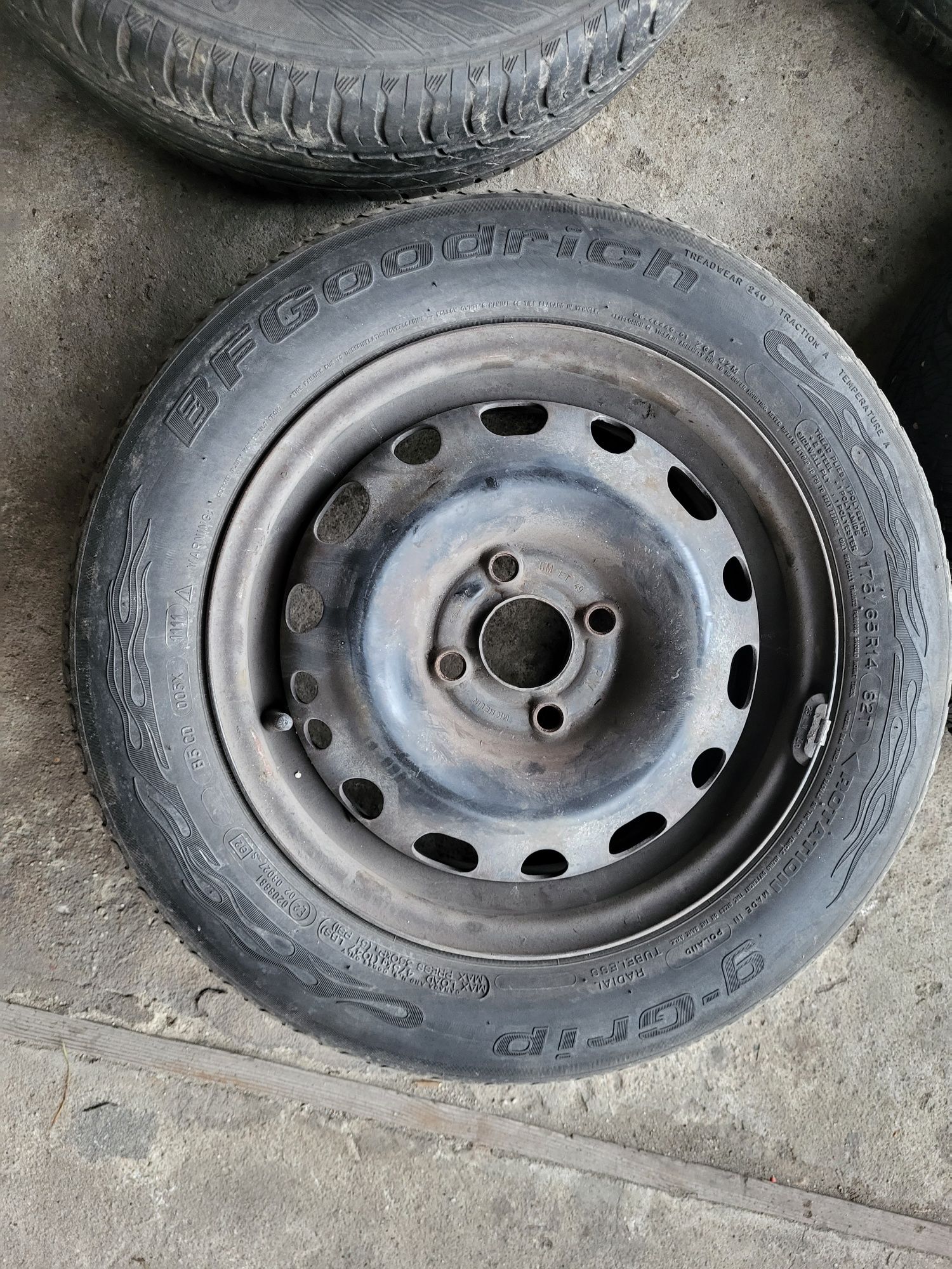 Opony z felgami OpelCorsa c