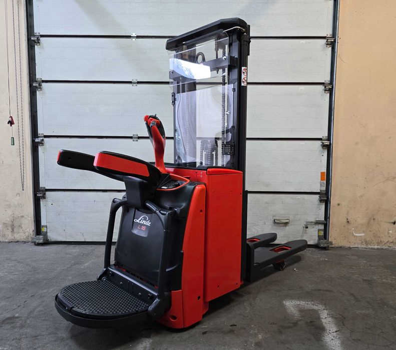 Штабелер самохідний Linde 1.4 тонни, підйом 4,352 метра 2021 рік