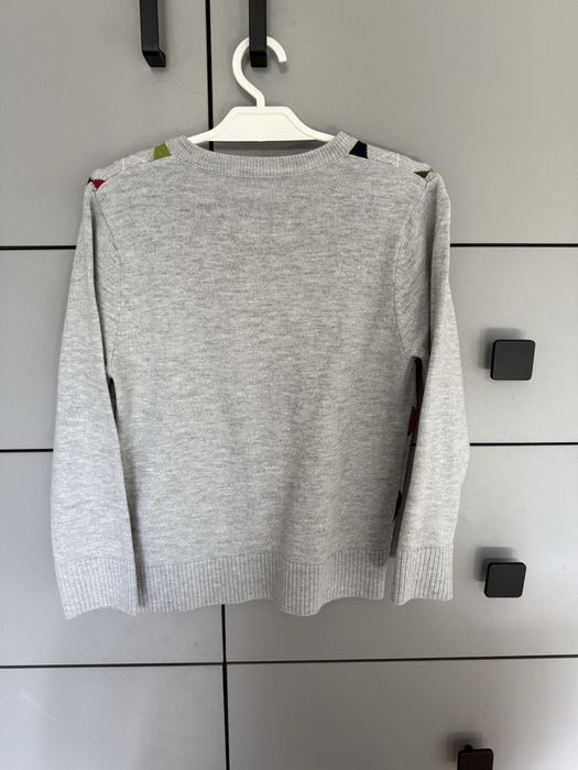 Elegancki sweterek chłopięcy w romby H&Mroz 110/116  szary w serek