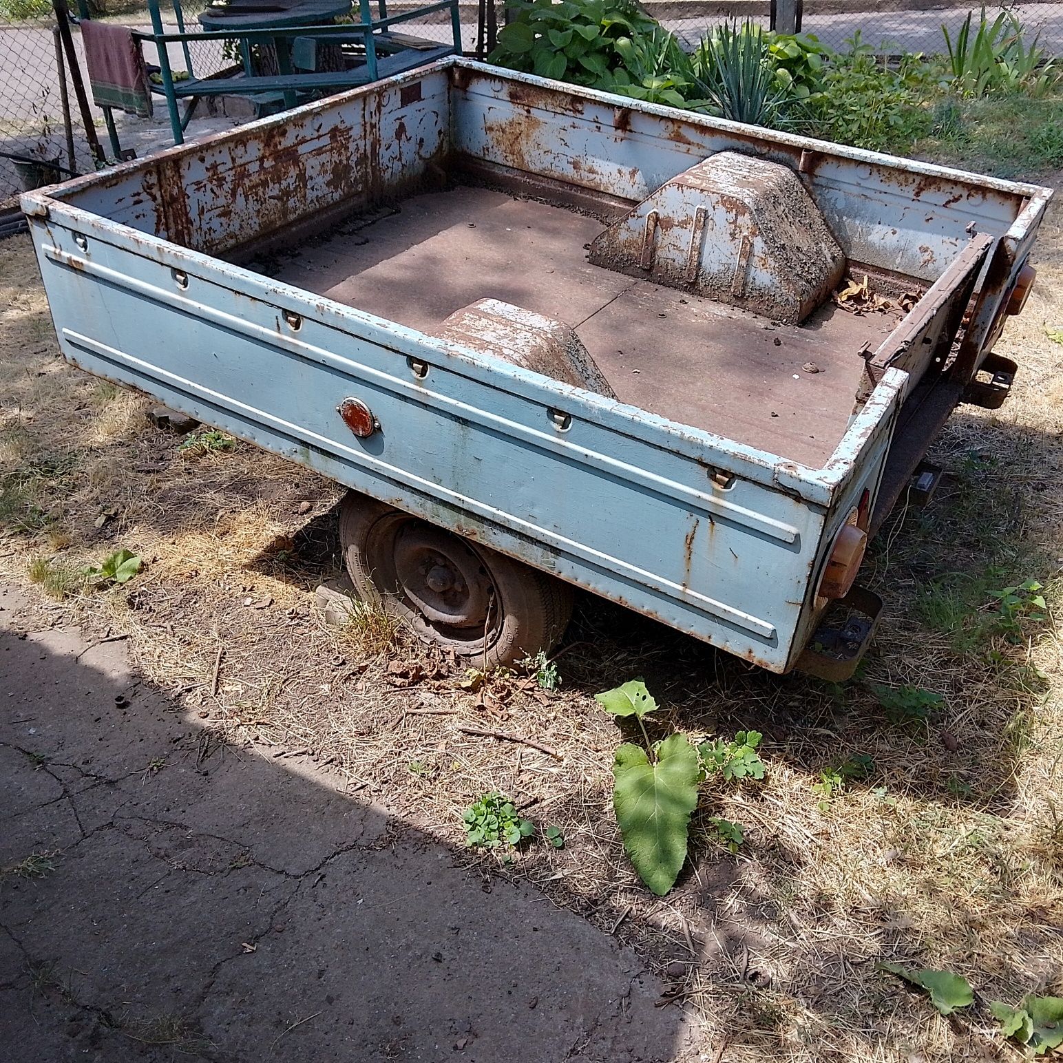 Прицеп. Состояние - хорошее.