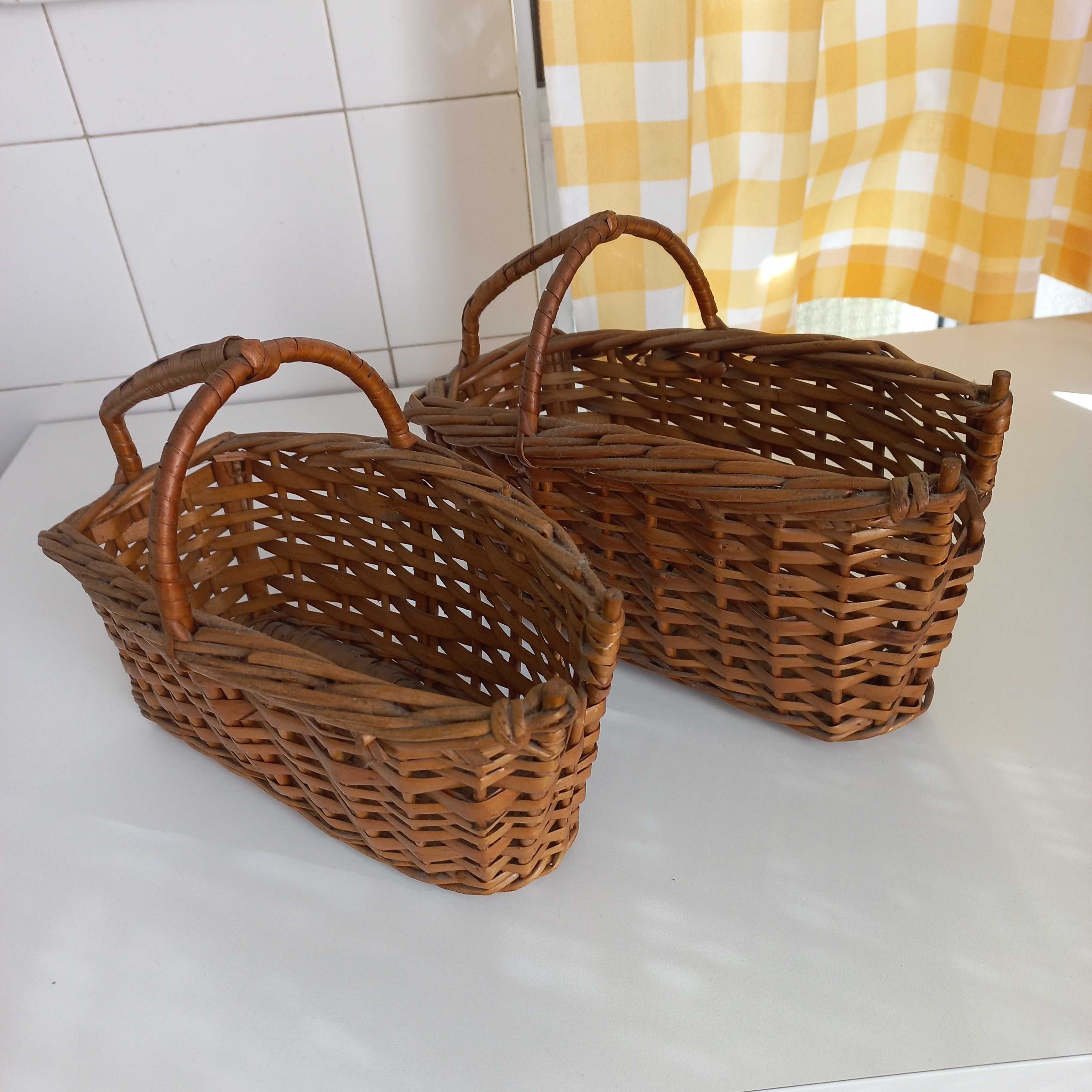 Suporte em verga para garrafa