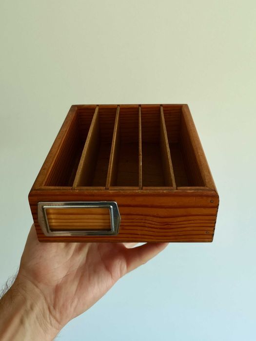 Caixa de arquivo em madeira - para organizar; vintage industrial