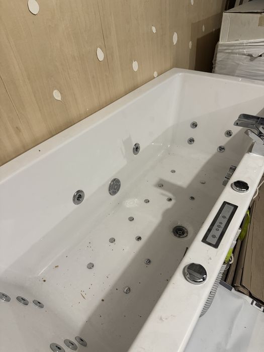 Wanna z hydromasażem riho lusso 170 x 75