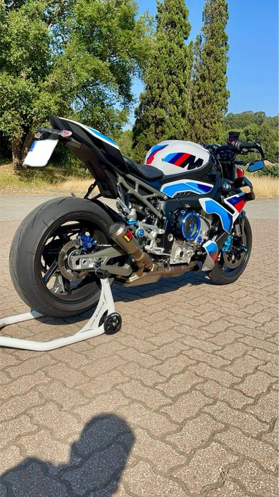 BMW M1000R 04/2025