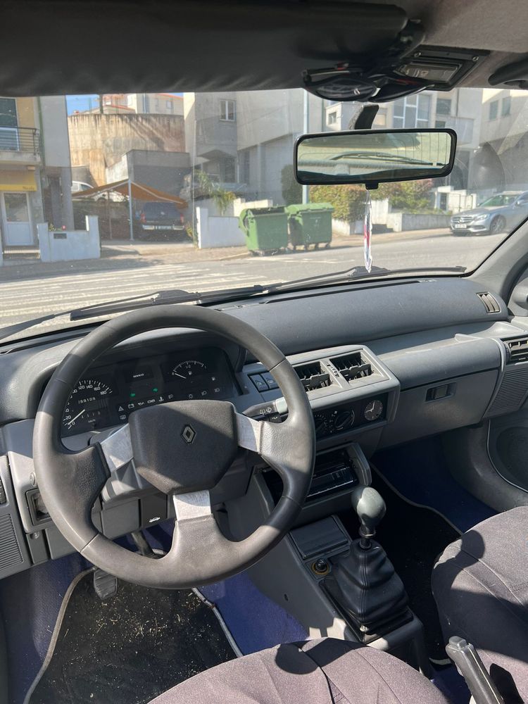 Renault clio 1.2 beep boop