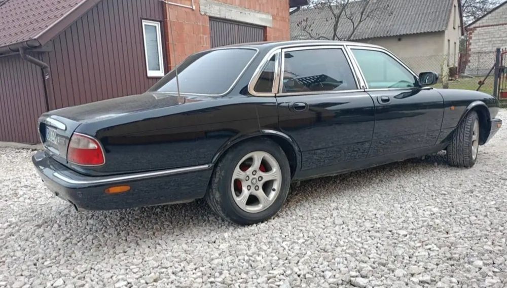 Jaguar XJ*2001 rok*4,0 B+Gaz*Zarejestrowany*Sprawny