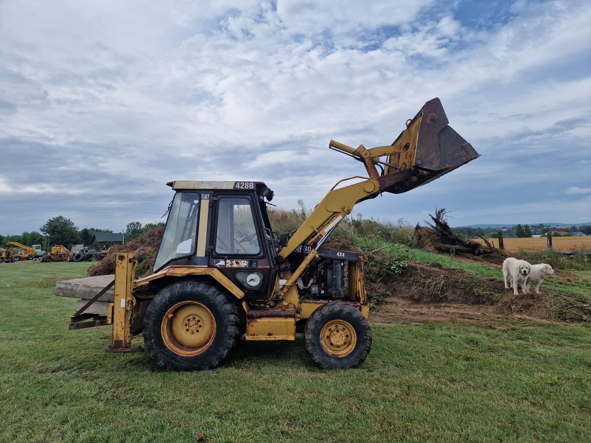 Cat 428B rozdzielacz hydrauliczny