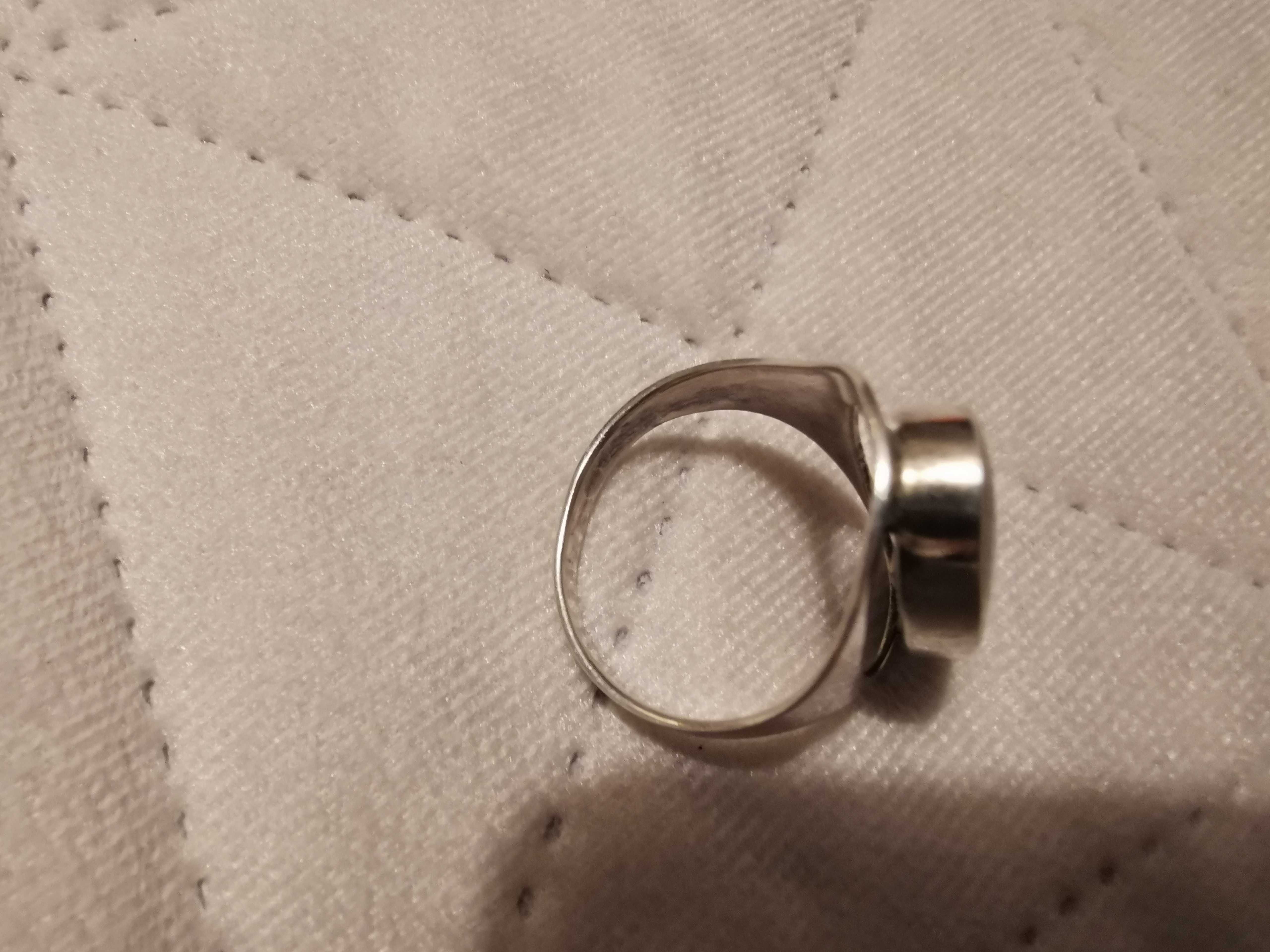 Srebrny pierścionek sygnet 925 z czarnym onyksem