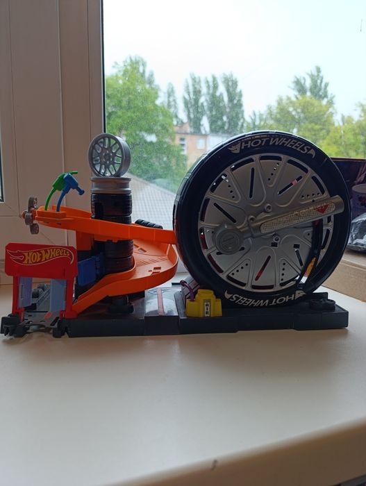 Трек Hot Wheels City Трюки