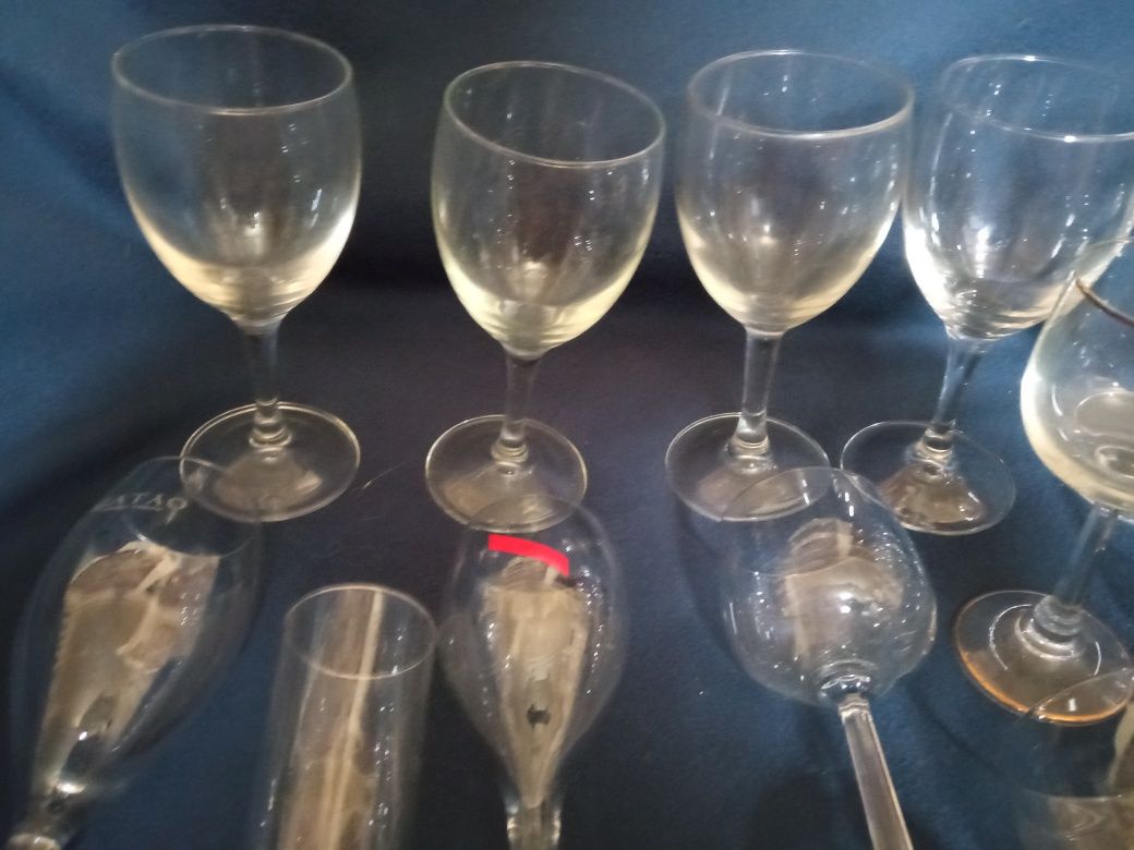 17 flutes de champanhe