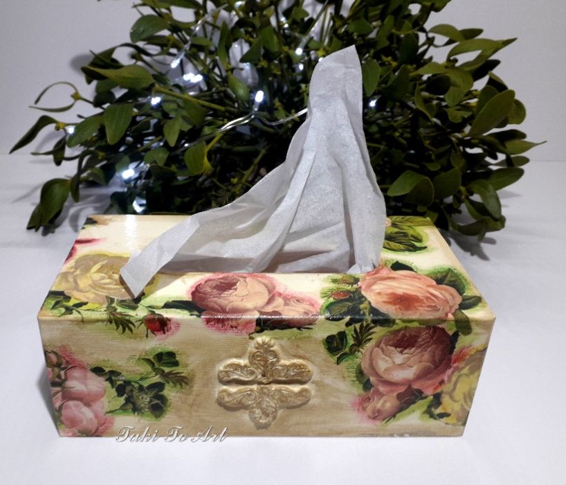 prezent chustecznik + szkatułka róże