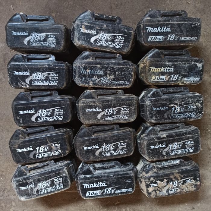 Baterie MAKITA 15 SZTUK Bateria MAKITA 3Ah 18V LI-ION do regeneracji