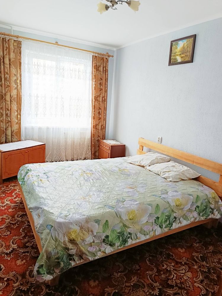 Оренда 2 кімн по вул.Росвигівська