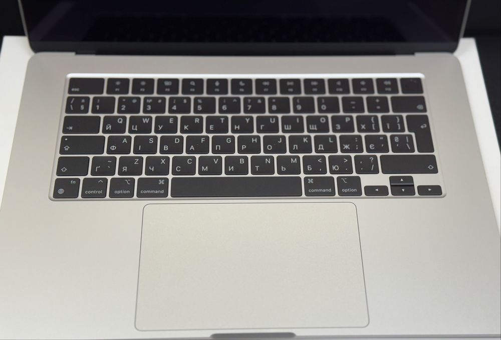 Новий Офіційний MacBook Air 15.3" M3 24/512GB Silver MC9J4 Гарантія
