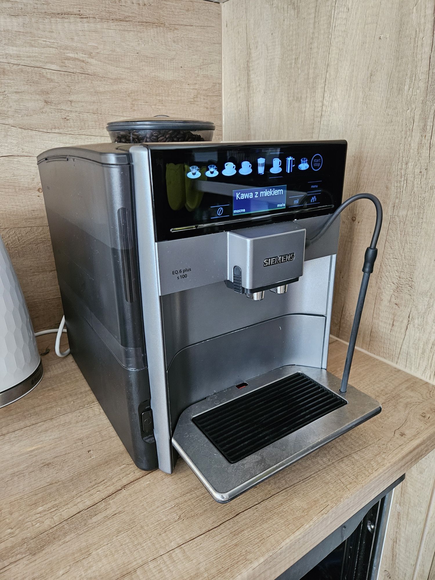 Ekspres Siemens EQ.6 plus s100