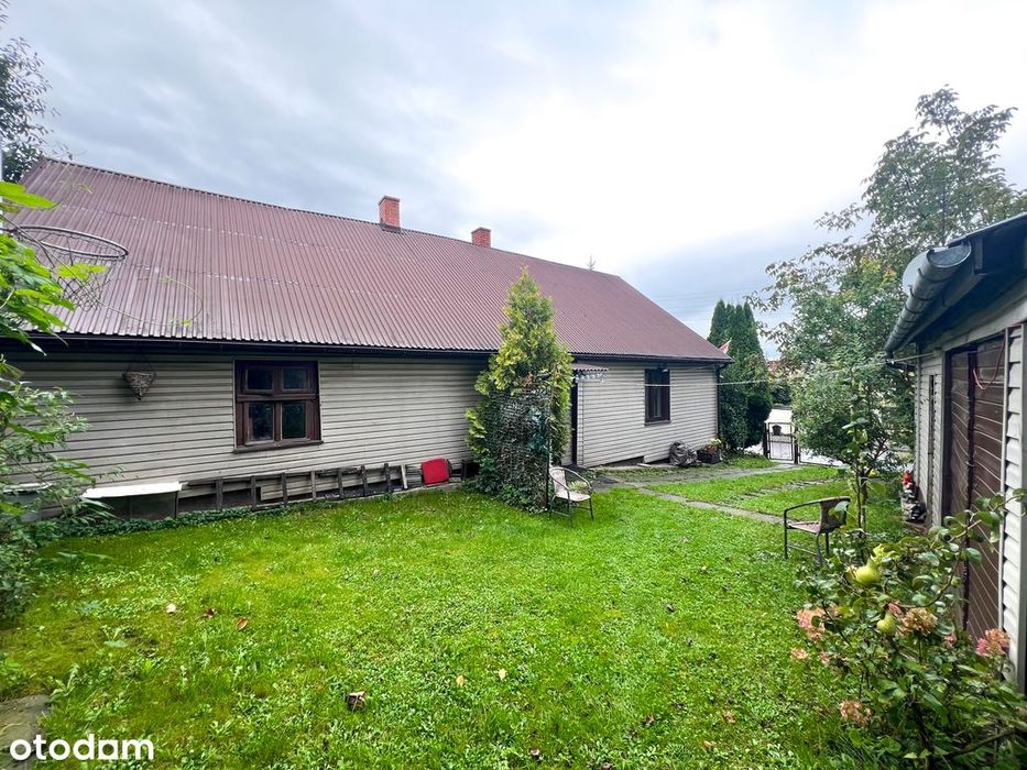 Dom drewniany w centrum - Sędziszów Małopolski
