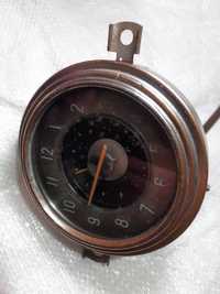 Продам оригінальний автомоб. годинник Волга Газ-21 1971 року