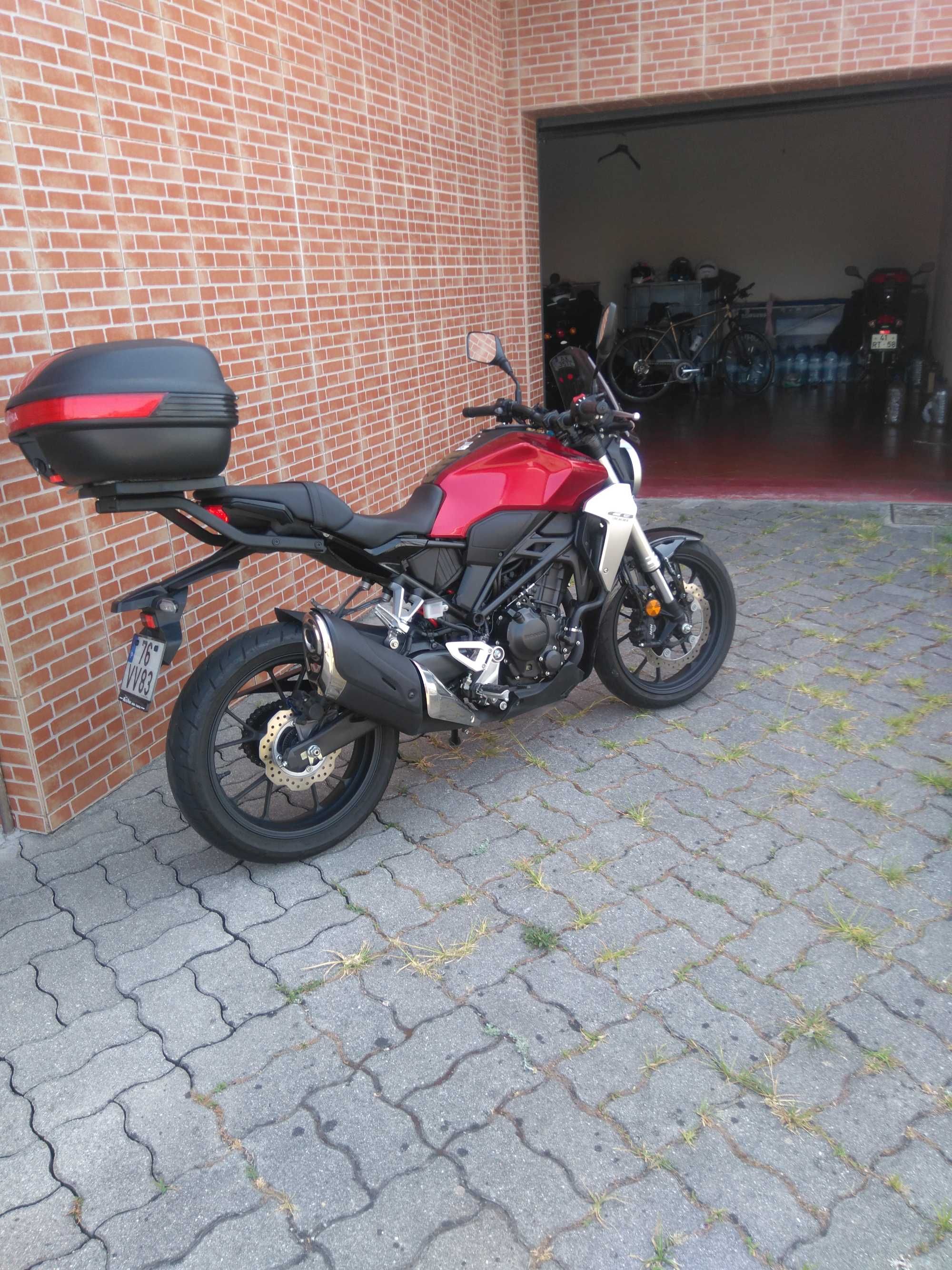 Honda Cb300 muito estimada