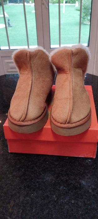 Pantufas novas, com pêlo por dentro