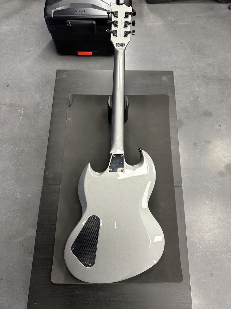 ESP LTD Viper-50 Custom EMG 81/85